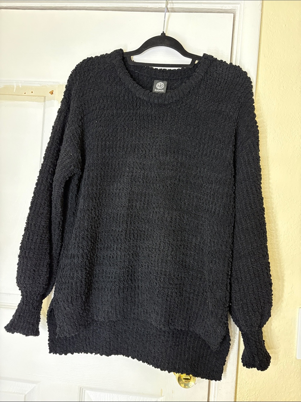 Boberau Black Textured Crewneck Pullover Sweater
